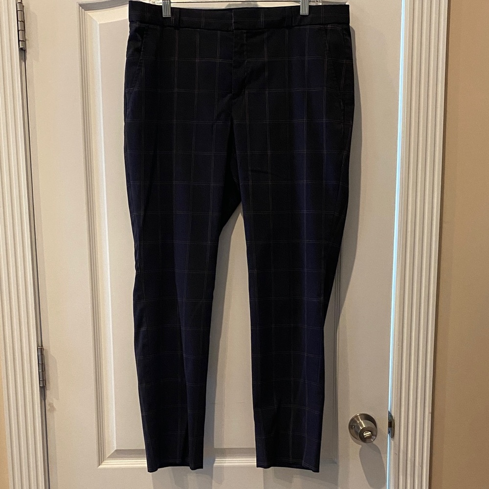 Banana Republic Men's Dark Plaid Pants